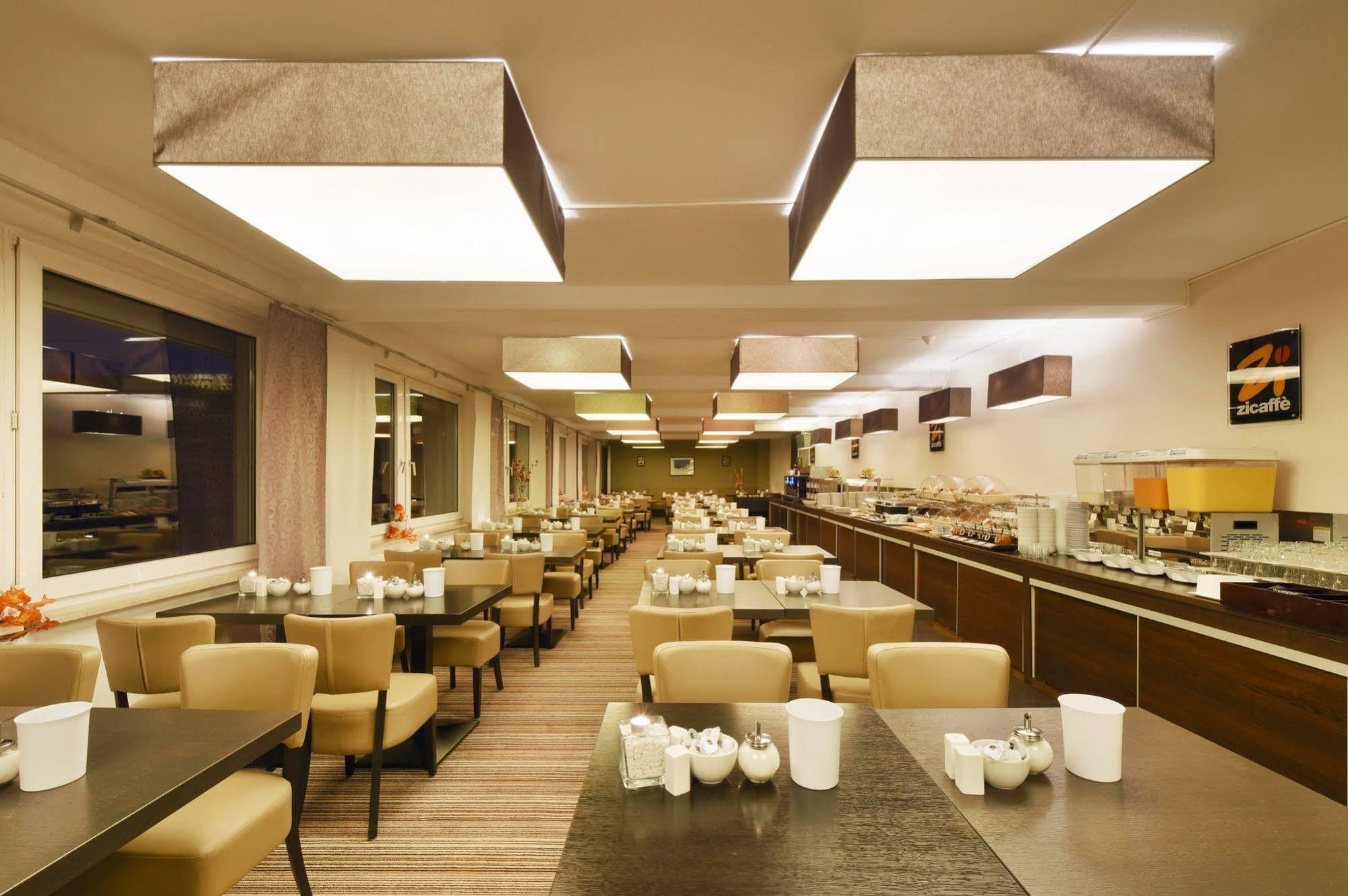 Zi Hotel Karlsruhe Kültér fotó