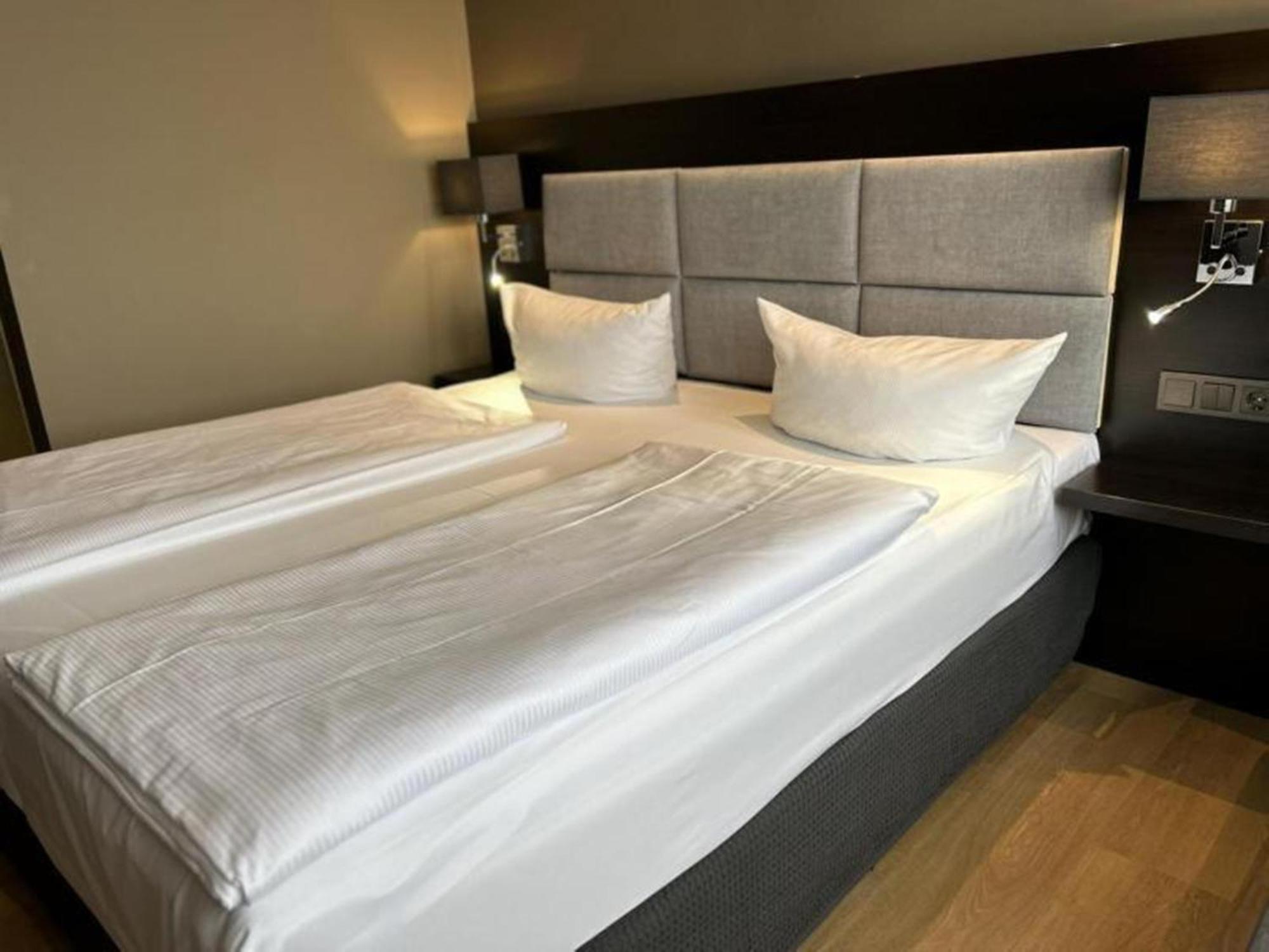 Zi Hotel Karlsruhe Kültér fotó