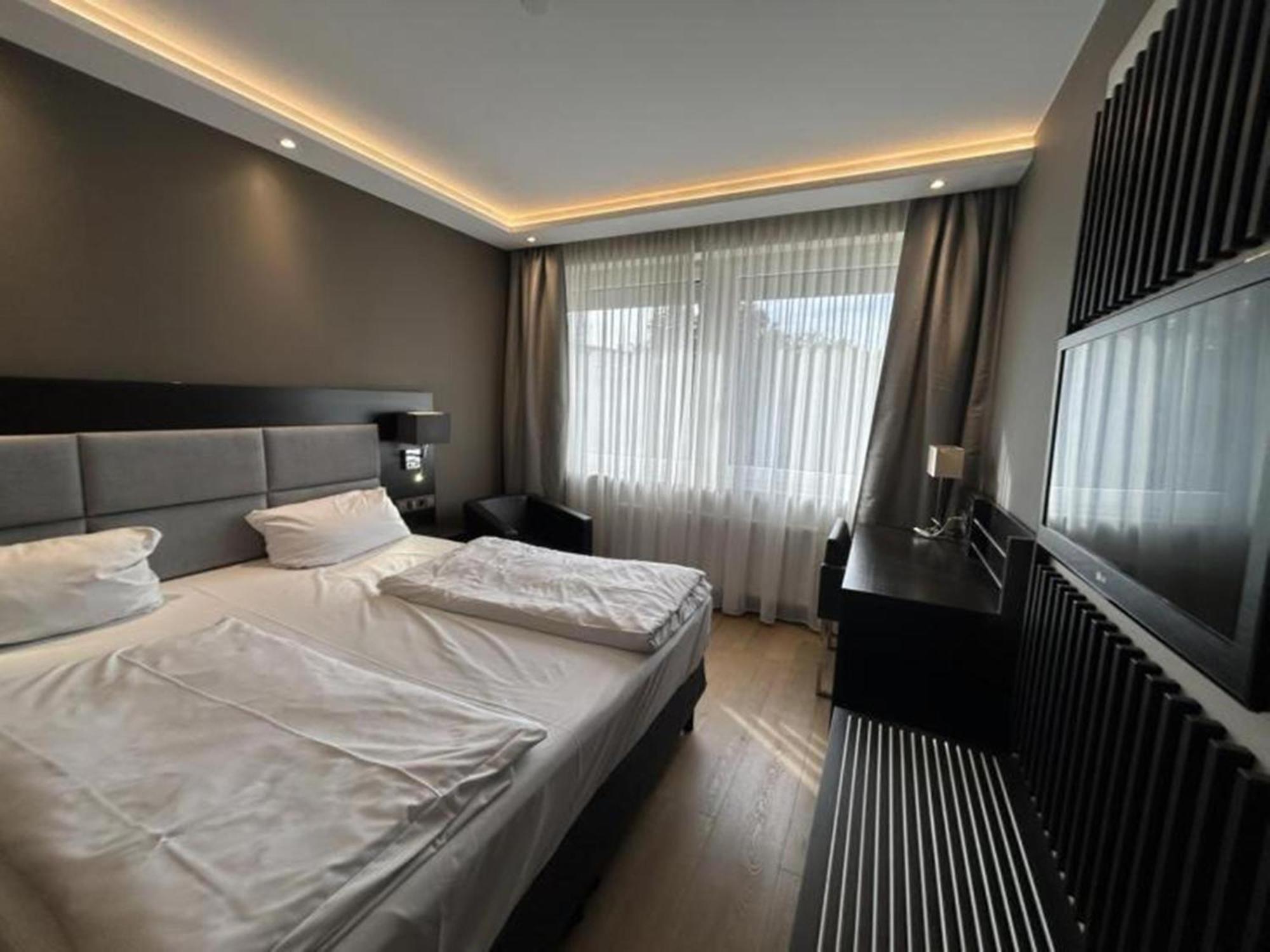 Zi Hotel Karlsruhe Kültér fotó