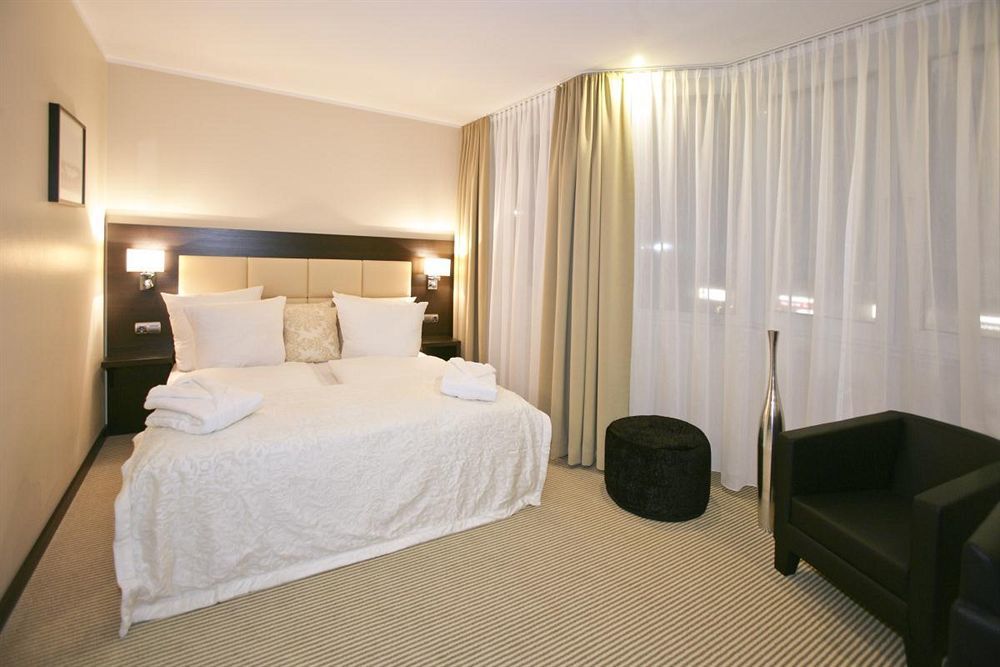 Zi Hotel Karlsruhe Kültér fotó