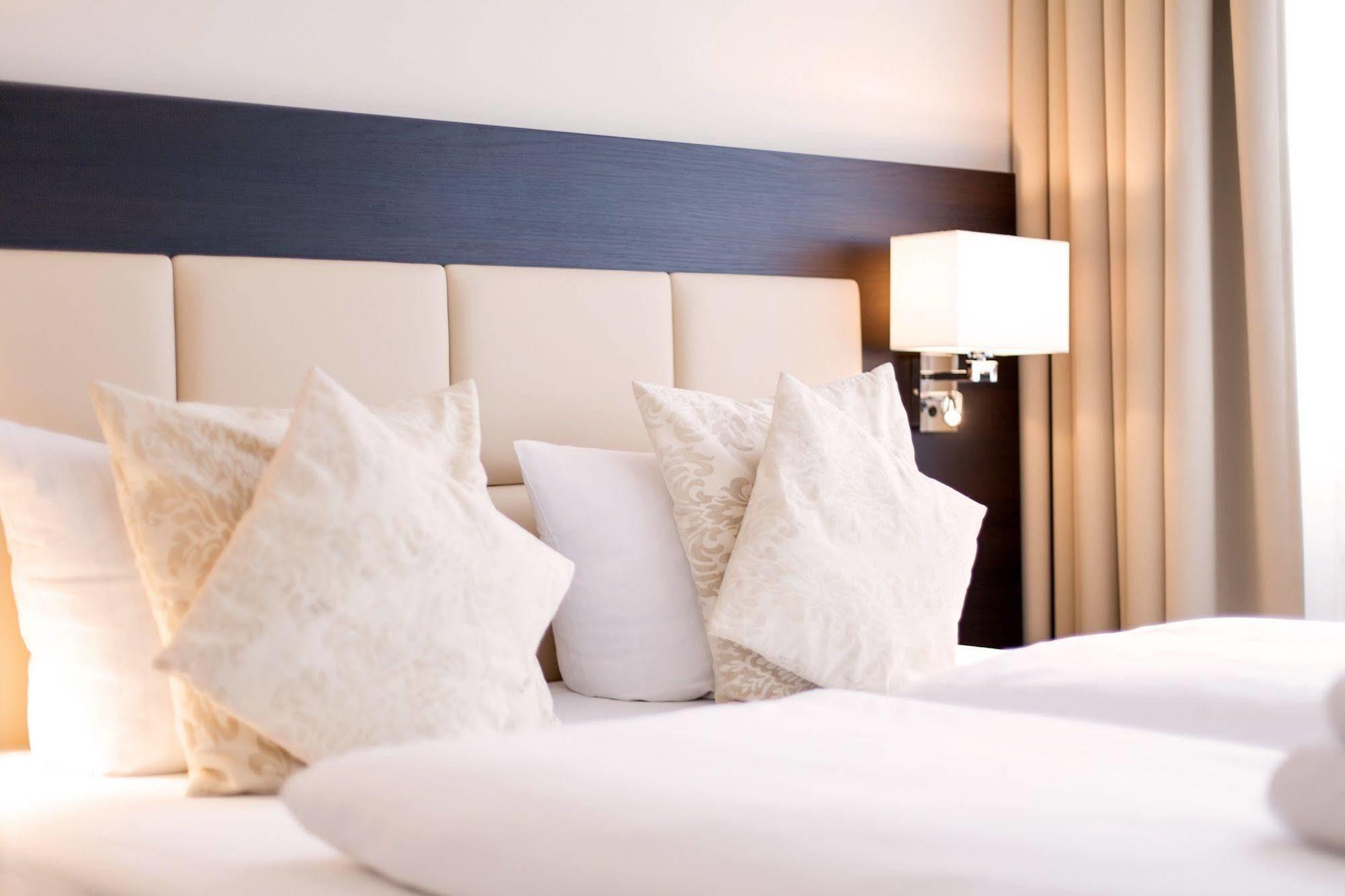 Zi Hotel Karlsruhe Kültér fotó