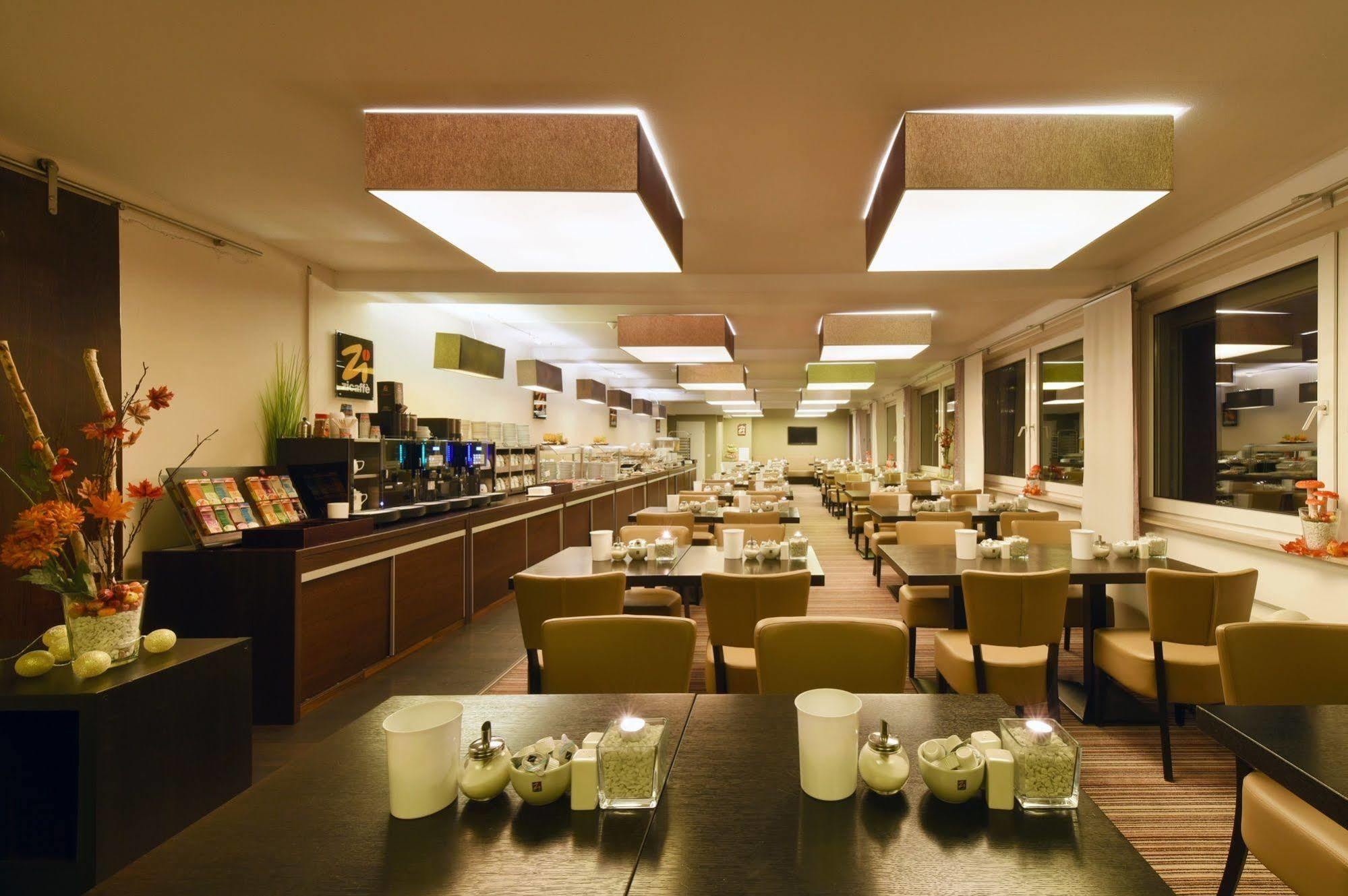 Zi Hotel Karlsruhe Kültér fotó
