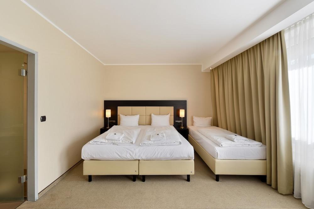 Zi Hotel Karlsruhe Kültér fotó